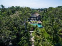 Villa Seseh Beach II, Overview